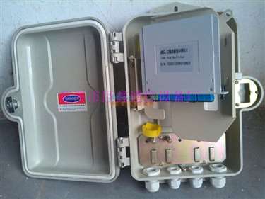 供应厂家大量批发1分8光分路器箱——慈溪市巨鑫通信设备厂营业部专业通讯设备服务